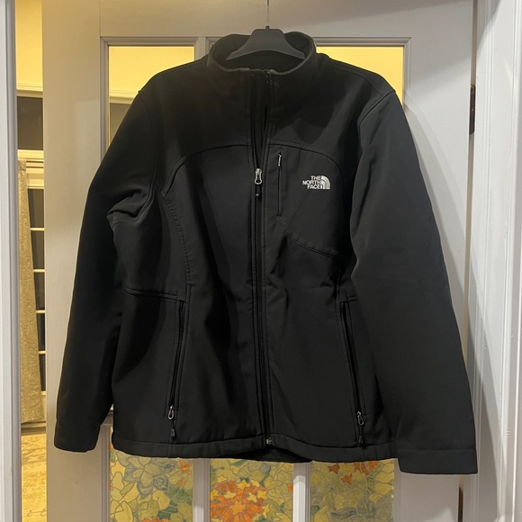The North Face Women's Soft Shell Jet Black Performance Jacket - Picture 1 of 4